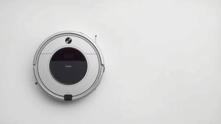 7 Best Cleaning Solution For Robot Vacuum [2026]