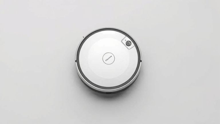 7 Best Robot Vacuum For Pet Hair And Mop [2026]