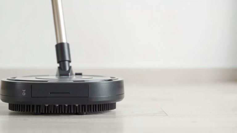 How to Remove Shark Robot Vacuum Side Brush Easily